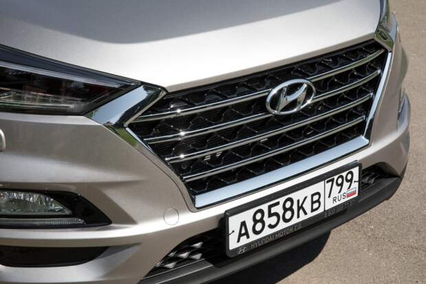 Hyundai_Tucson решетка радиатора