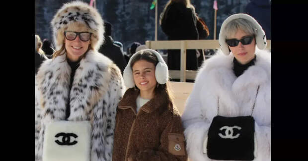 Чёрная икра, шубы и много Chanel: Оксана Бондаренко с дочерьми отдыхает в Швейцарии