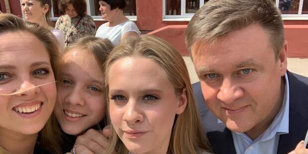 Власти Рязанской области объяснили, как 14-летняя дочь губернатора заработала вдвое больше отца