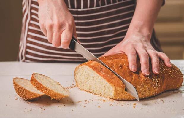 Почему нельзя есть с ножа