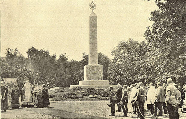 Обелиск в честь 300-летия дома Романовых в Александровском саду, 1914 год Вечный огонь, Могила Hеизвестного Солдата, память