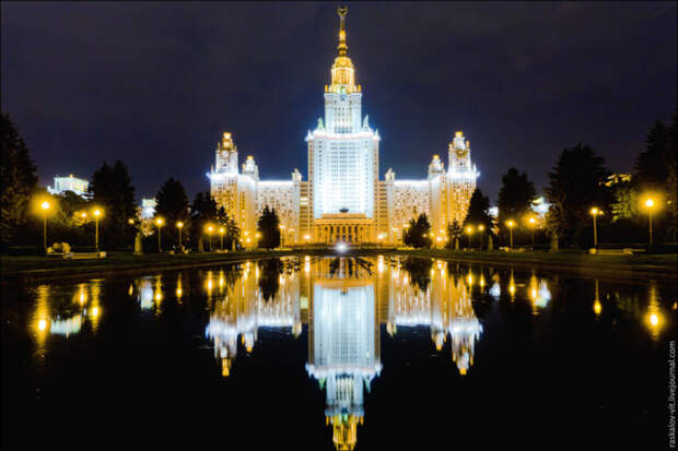 На звезде МГУ