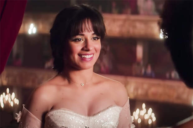 Вышел новый трейлер "Золушки" с Камилой Кабелло и Билли Портером в роли феи