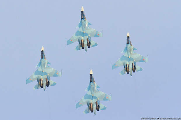 Fox: Путин ведет «психологическую войну» при помощи «древних самолетов»