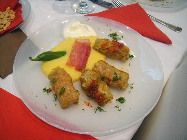 sarmale-stuffed-cabbage-from-romania