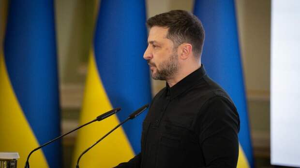 Зеленский: Киев обсуждает с Вашингтоном размещение войск США на Украине