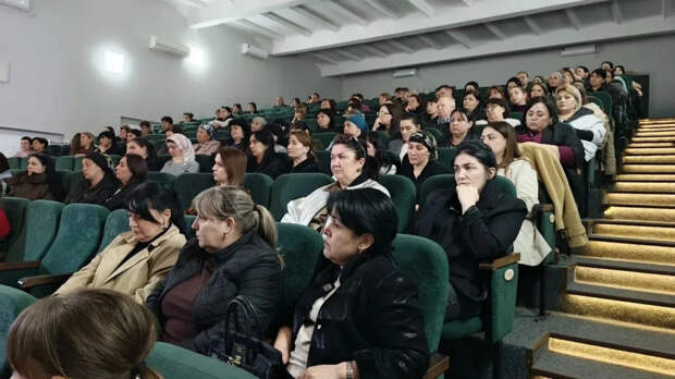 В Кошехабльском районе с родителями обсуждают вопросы профилактики безнадзорности и правонарушений среди несовершеннолетних