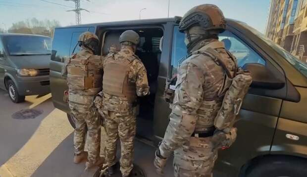 Жителя Петербурга задержали за публикацию 100 постов с призывами к террору