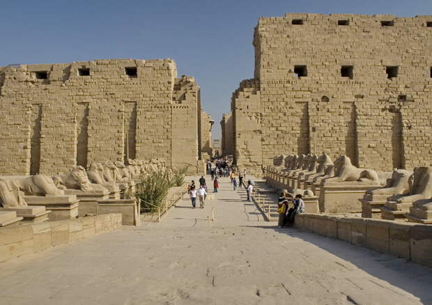 Древний город Фивы в Египте