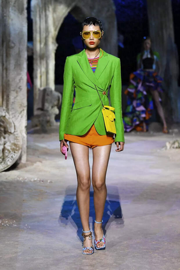 Versace RTW S/S 21 collection Versace RTW S/S 21
