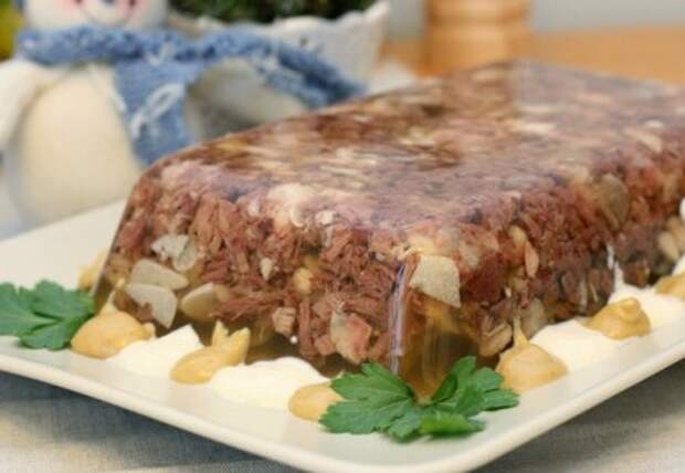 Домашний холодец из курицы и свинины