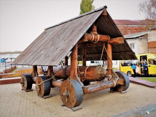 Средневековый таран -  «сокол». /Фото: s1.fotokto.ru