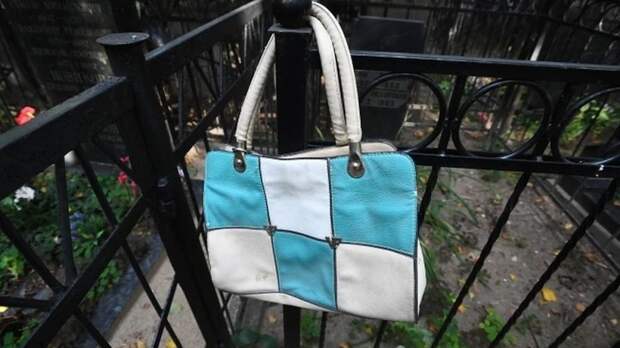 «Ты, по-моему, перепутал»: житель Таганрога похоронил незнакомую женщину, приняв ее за жену