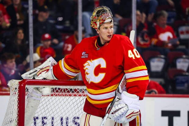 Российский вратарь дебютировал в НХЛ и был признан первой звездой матча