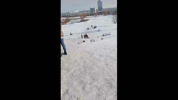 Возле Донбасс арены сегодня https://t.me/webmoney_dn/311224Video: Клип