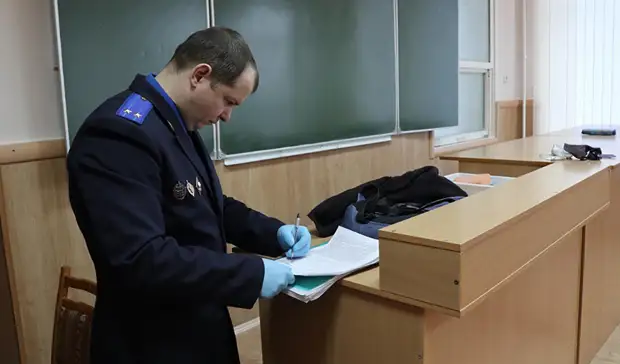 «Никто не знал, что он может так поступить»: что известно об ученике, зарезавшем двух человек в белорусской школе