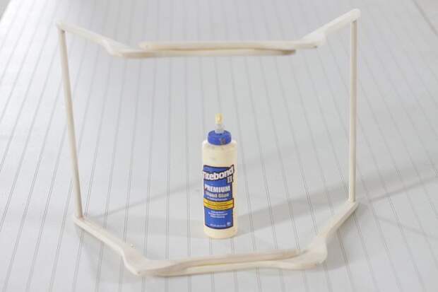 Подставка из вешалок плечиков Diy