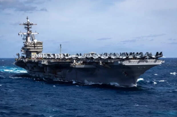 WSJ: США направляют третий авианосец на Ближний Восток
