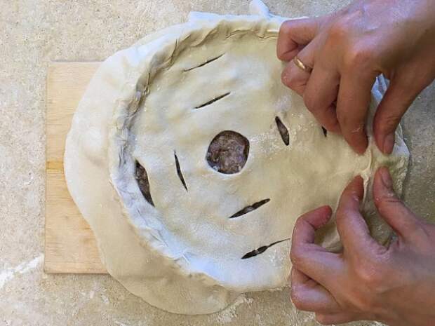 Рецепт осетинского мясного пирога, от которого многие сходят с ума