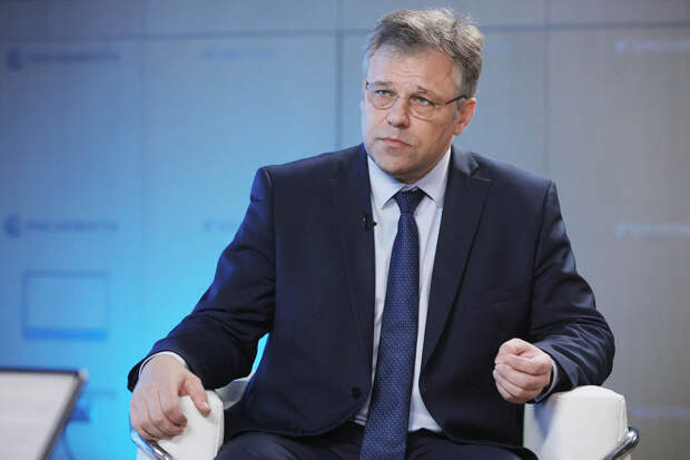 Мирошник: Украина на майдане встала на путь самоликвидации ради чужих интересов