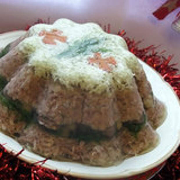 Слоеный холодец из птицы