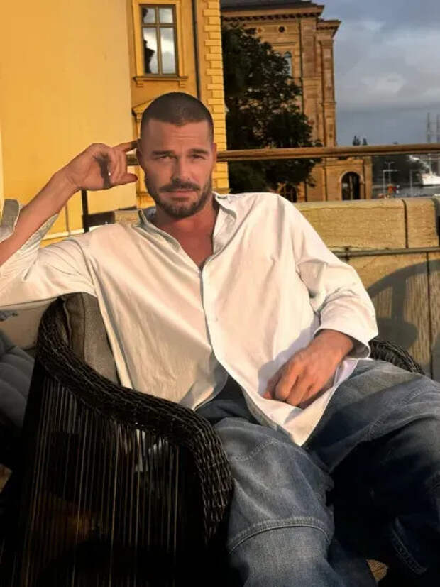 Рики Мартин