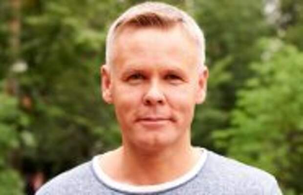 Шоу-бизнес: Любимая ушла к юмористу, а Снегурочка родила 2-х сыновей: Как выглядят и чем занимаются дети Ильи Соколовского из «Бедной Насти»