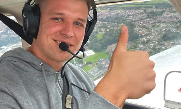 Британец со странной бессонницей уверял, что не спал 2 года. Он сменил 50 врачей, но потом исчез