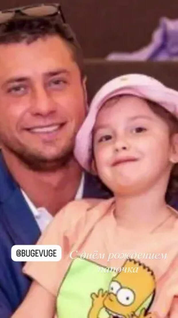 Кадр из видео Мии Прилучной