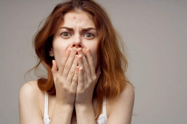 Гастроэнтеролог назвала неожиданные причины вздутия живота после праздников