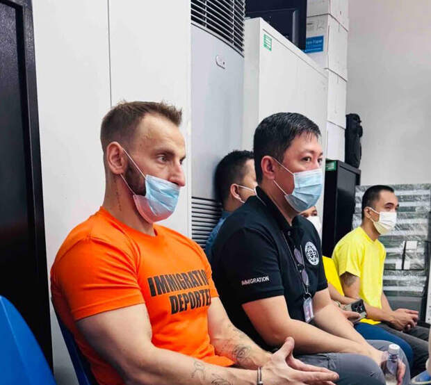 Филиппины депортировали видеоблогера Здоровецкого в РФ