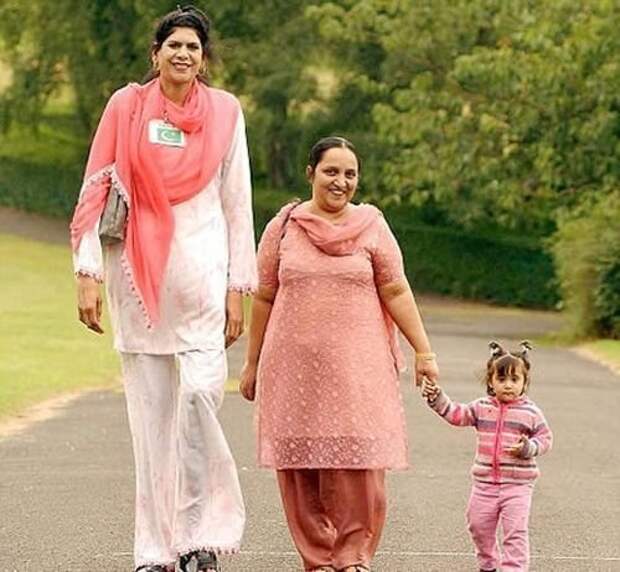 Зейнаб Биби, Пакистан, 218 сантиметров в мире, высота, девушки, люди, размер, рост