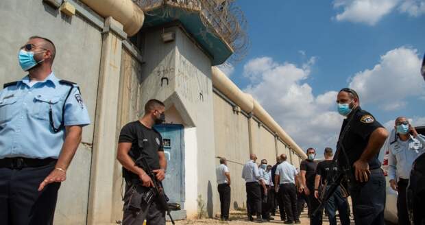 Израильские власти могут ужесточить условия содержания палестинцев в тюрьмах