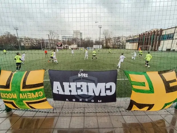 Футболисты из Капотни стартовали в летнем чемпионате с боевой ничьи