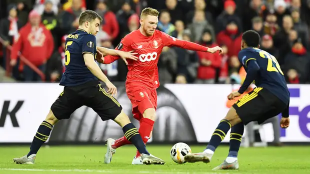 «Стандарт» и «Арсенал» сыграли вничью в Лиге Европы