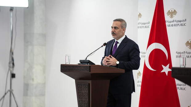 Глава МИД Турции: США потеряли интерес к конфликту на Украине