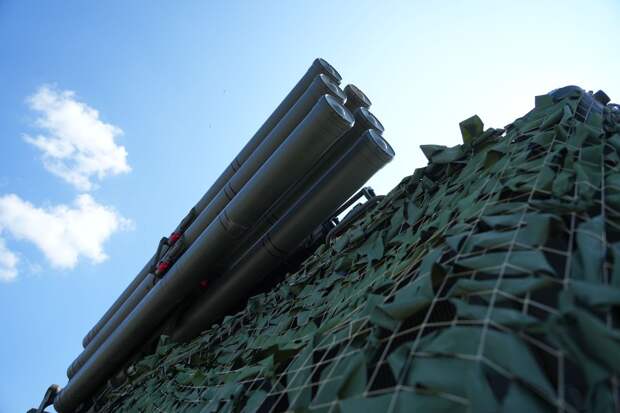 Средства ПВО сбили над Россией за три часа 53 беспилотника ВСУ