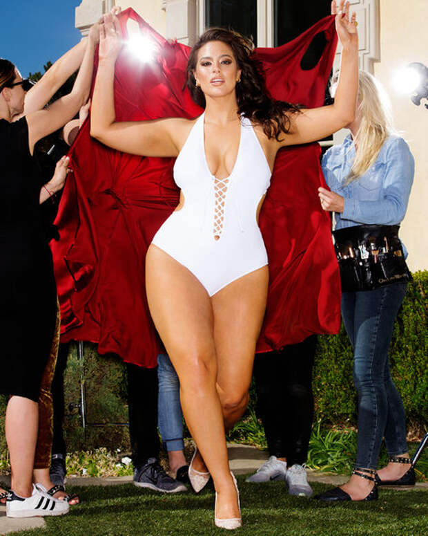 Джоджо Бейби против Эшли Грэм. Кто краше?