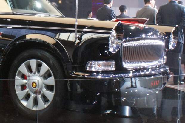 Лимузин для Компартии Китая (8 фото)