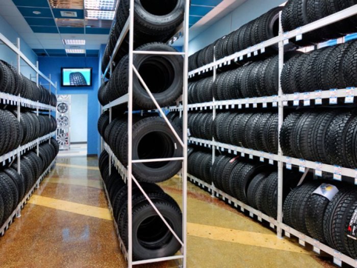 Огромный выбор шин в современных магазинах. | Фото: trikita55.ru.