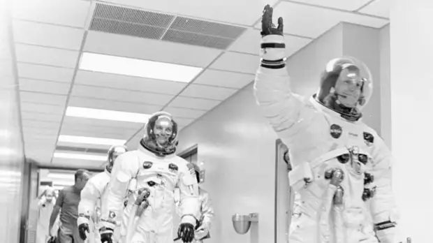 Умер летавший на Луну астронавт Майкл Коллинз