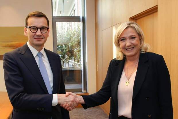 Антиевропейский альянс: власти Польши тайно встречаются с Марин Ле Пен