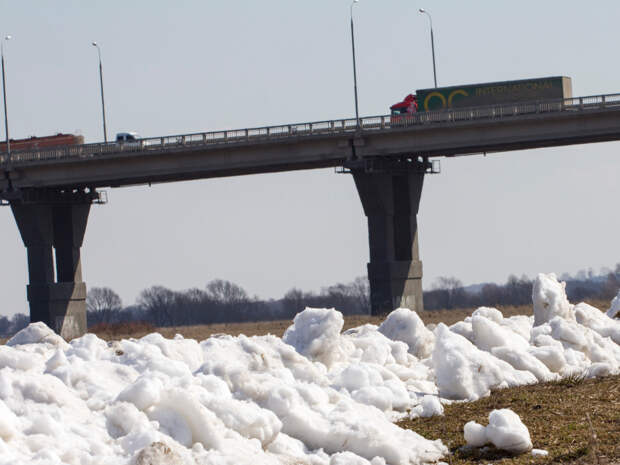 Мост через Оку в Рязани разваливается на глазах, губернатор Малков объявил, что чуда не будет