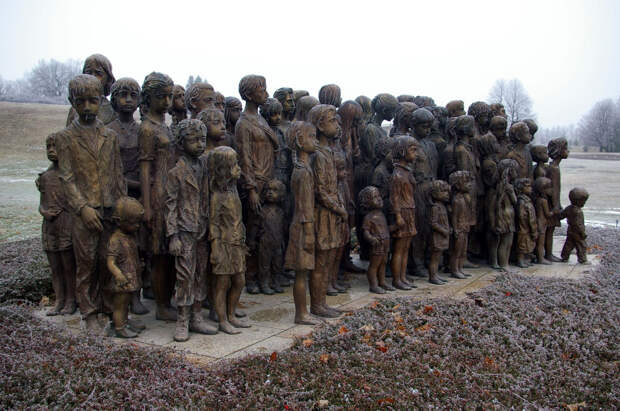 Memorial das Crianças Vítimas de Guerra em Lidice 08