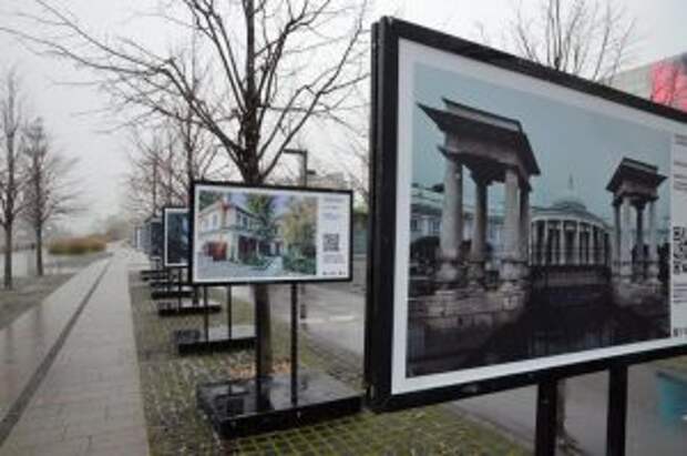 Выставка творческих работ прошла в Таганском парке. Фото: Анна Быкова
