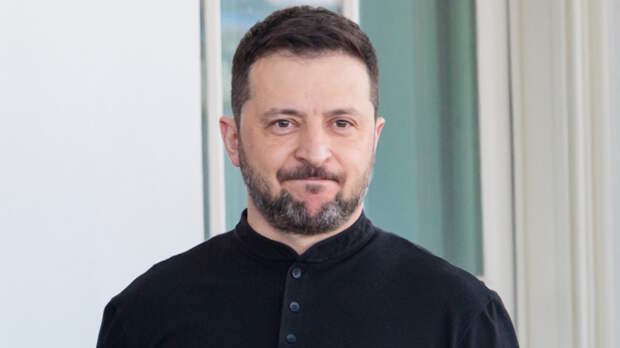 Украинцы пожелали Зеленскому на день рождения адекватности