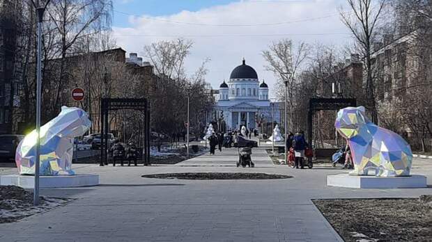 Трехмерные фигуры животных демонтируют в Нижнем Новгороде