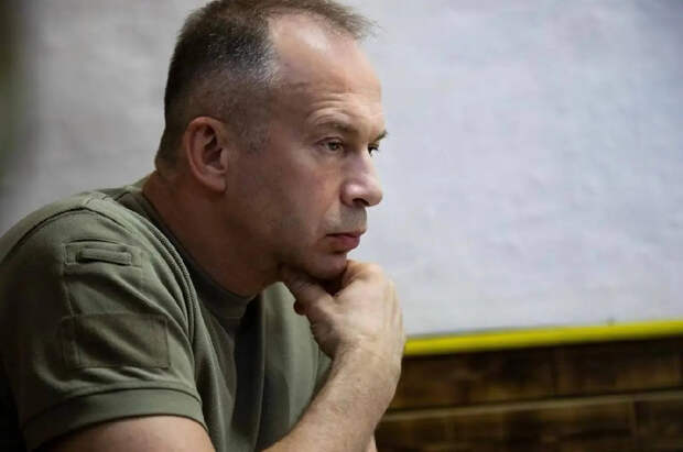 Сырский снова отправил отца в подмосковную клинику, оплатив его лечение