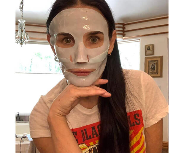 Фото: @demimoore
