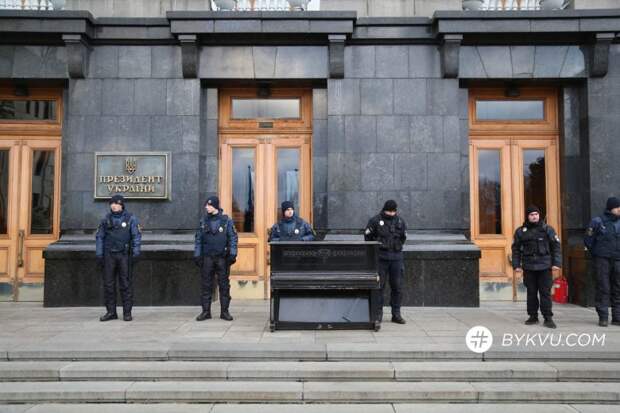 Националисты пообещали устроить новый майдан, если Зеленский пойдет на уступки России